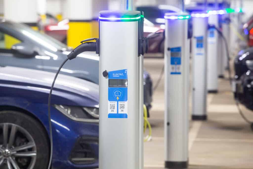 Elektra elektriauto laadimine