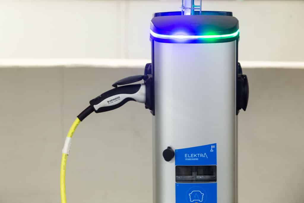 Elektra elektriauto laadimine