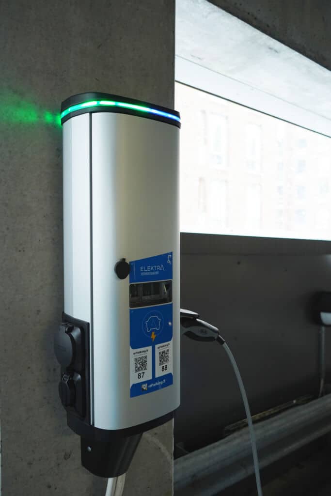 Elektra elamu elektriauto laadimine Vantaas